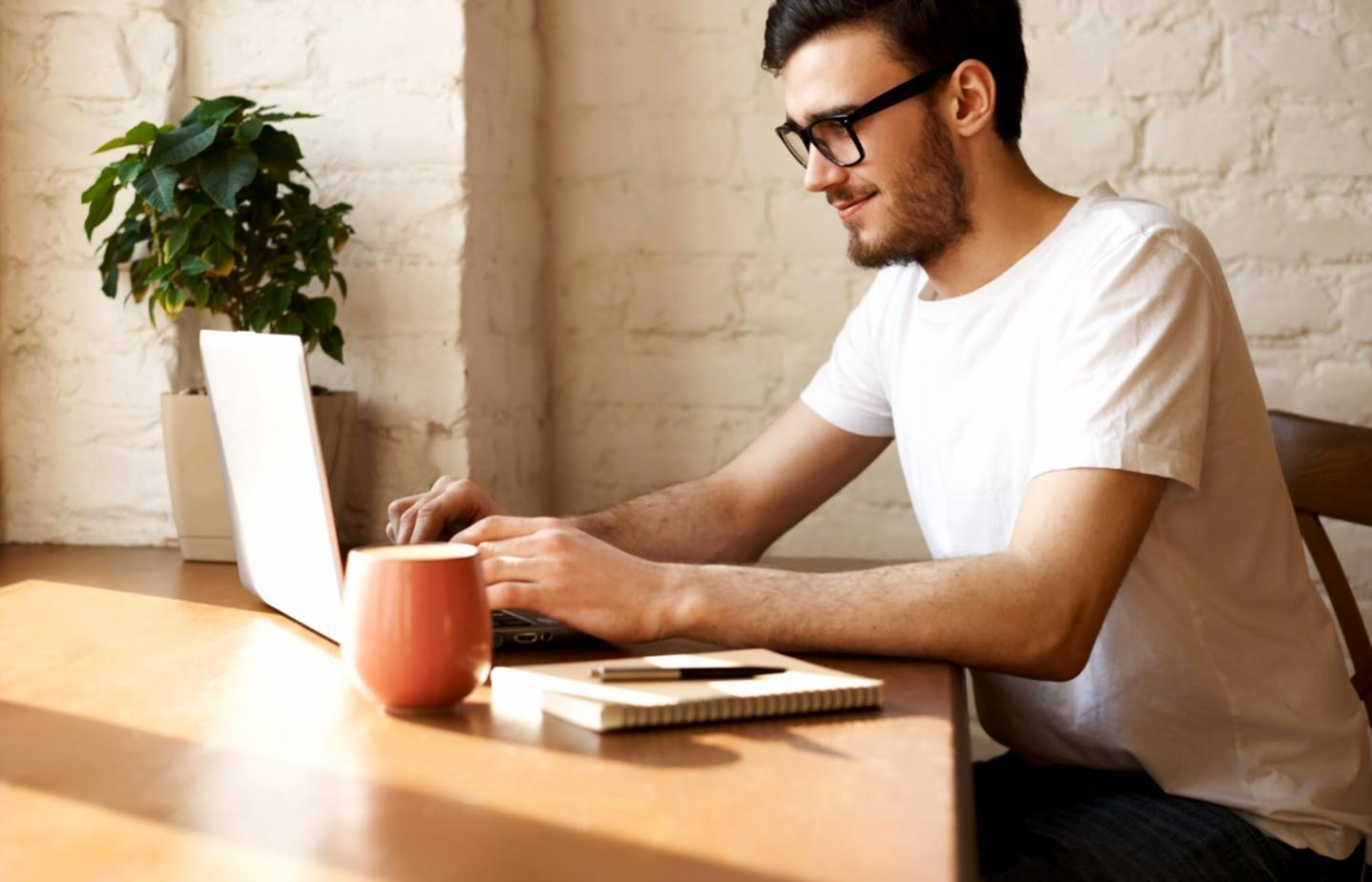 Analyse financière avancée en action chez orathenvilo